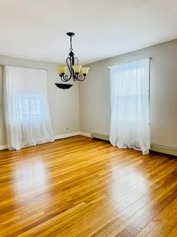 $525,000 | 264 North Street, Manchester, NH 03104