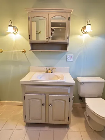 $525,000 | 264 North Street, Manchester, NH 03104