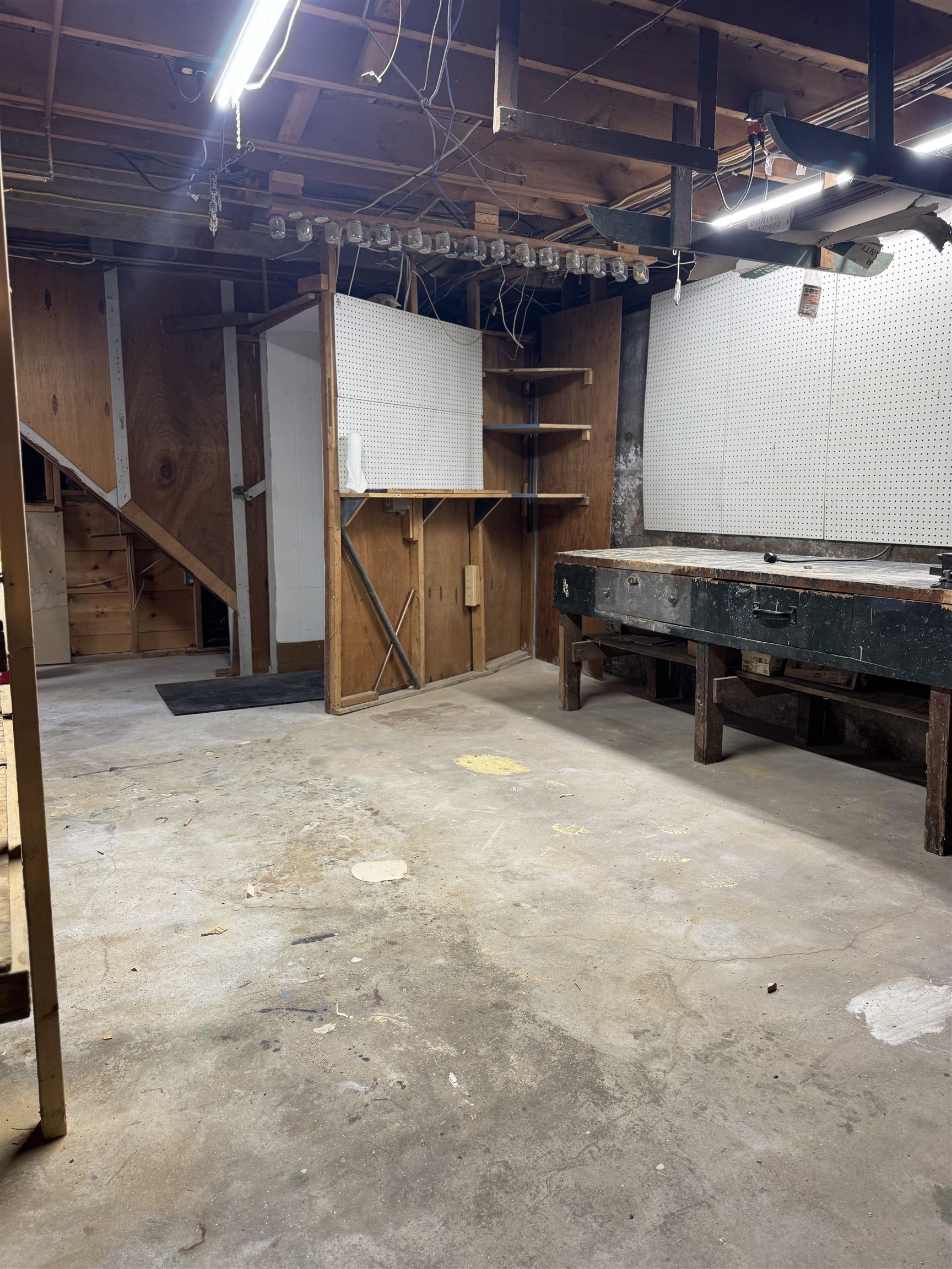 264 North Street Manchester, NH 03104 - Photo 52 of 60