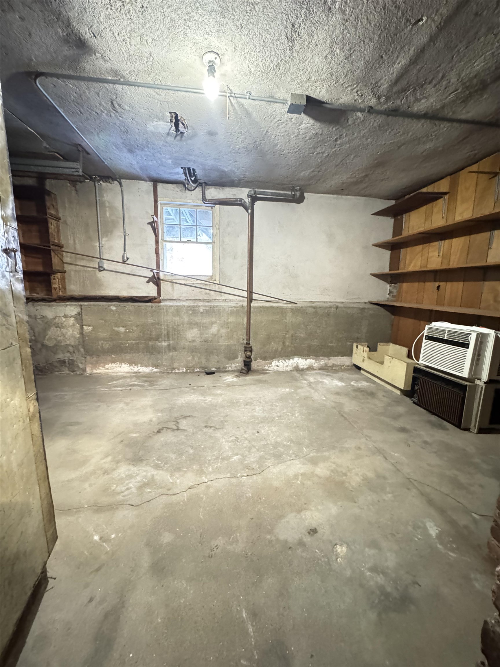 264 North Street Manchester, NH 03104 - Photo 54 of 60