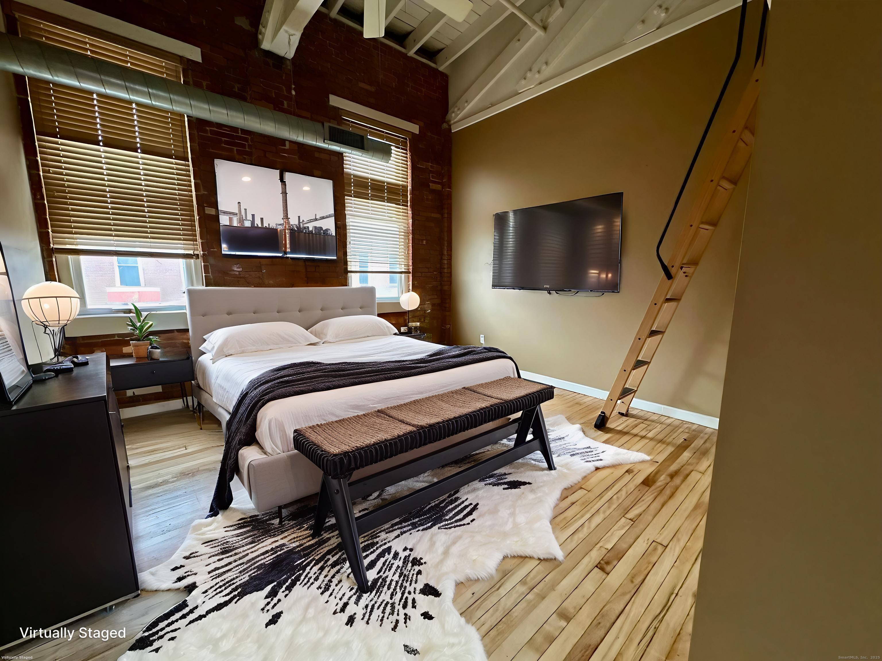 325 Lafayette Street, Unit 3303 Bridgeport, CT 06604 - Photo 9 of 24 Primary Bedroom with loft.