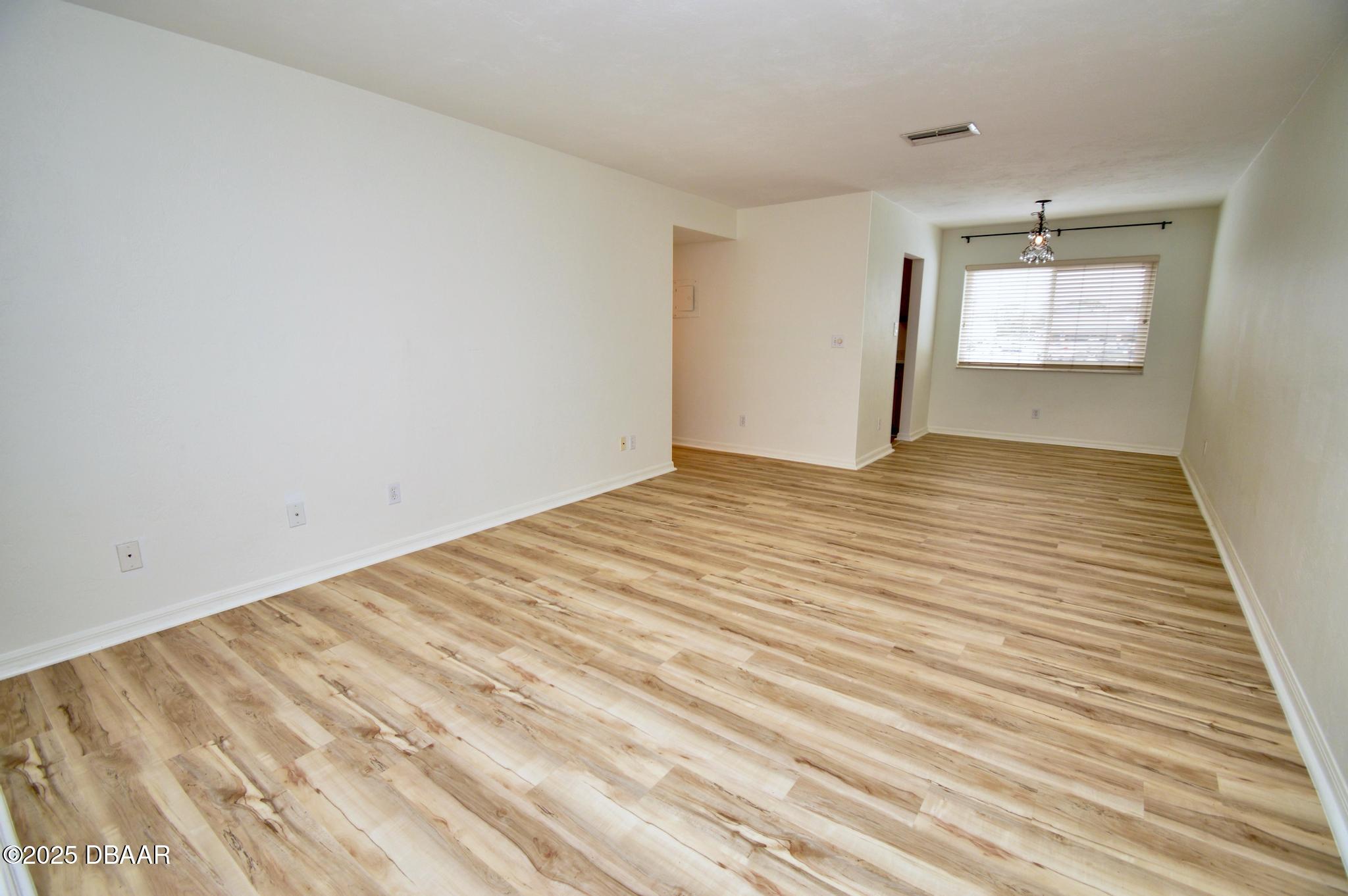 307 Ridge Boulevard, Unit 2170 South Daytona, FL 32119 - Photo 4 of 18 DSC_2264