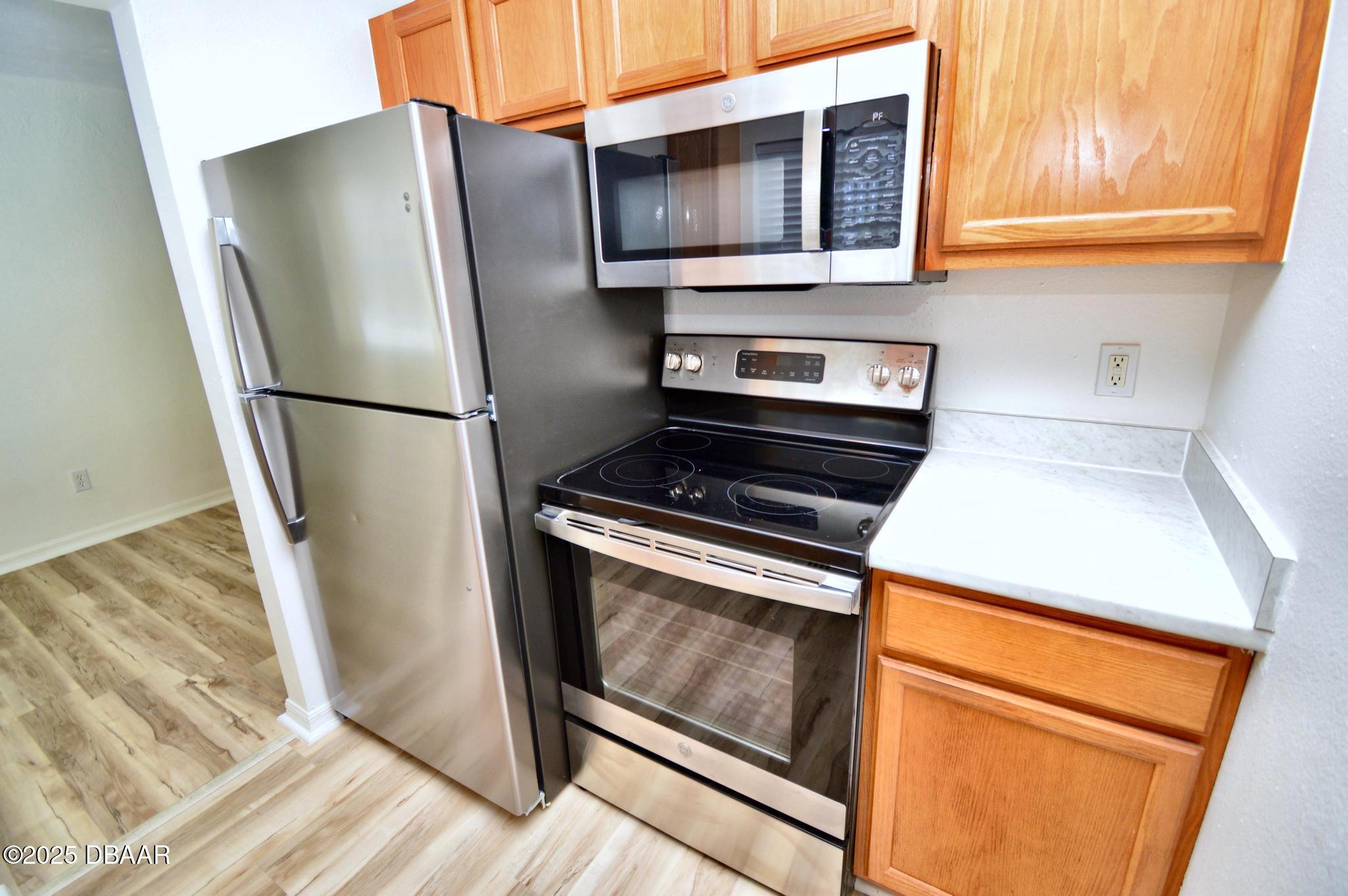307 Ridge Boulevard, Unit 2170 South Daytona, FL 32119 - Photo 6 of 18 DSC_2267