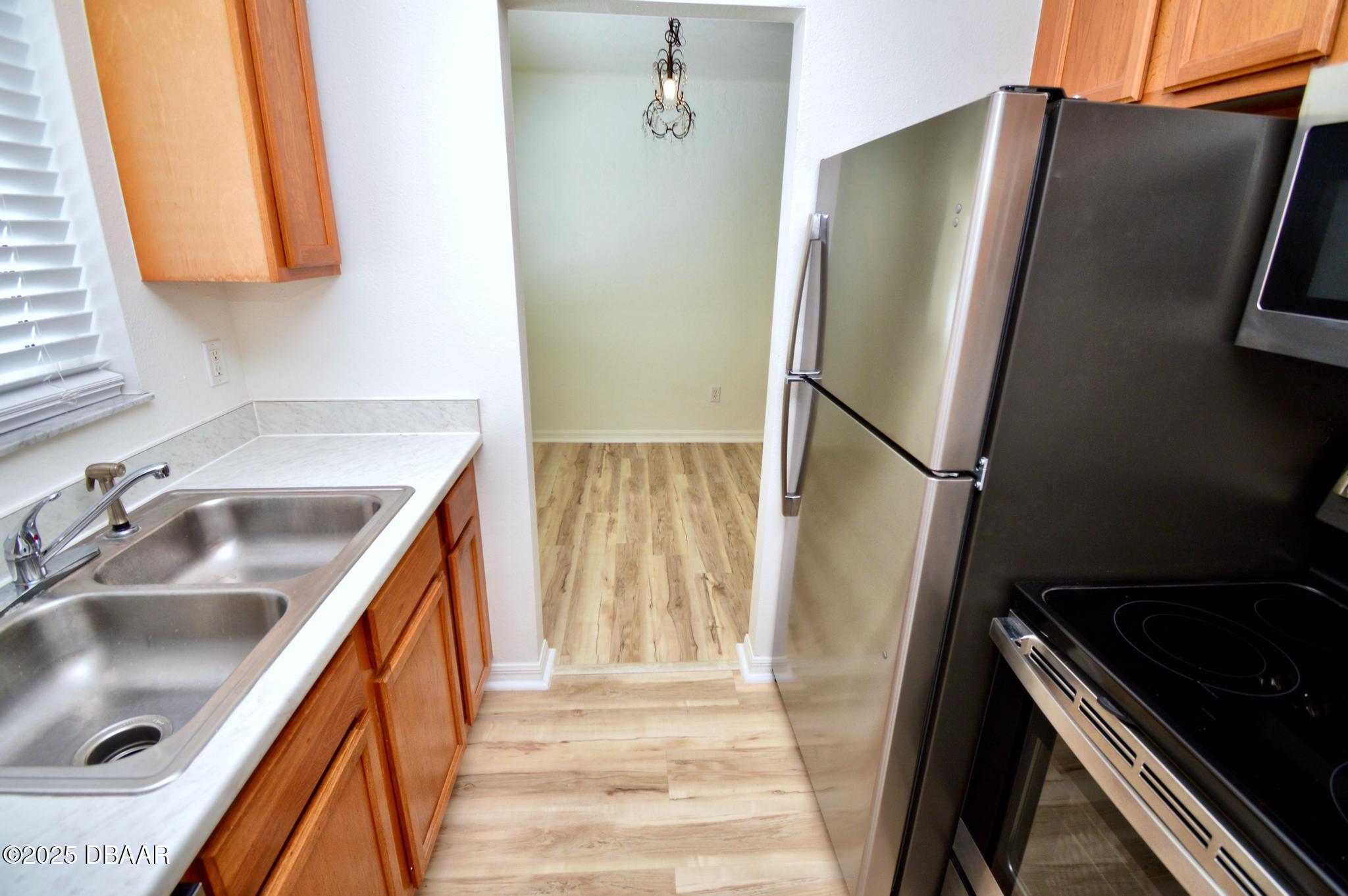 307 Ridge Boulevard, Unit 2170 South Daytona, FL 32119 - Photo 8 of 18 DSC_2269