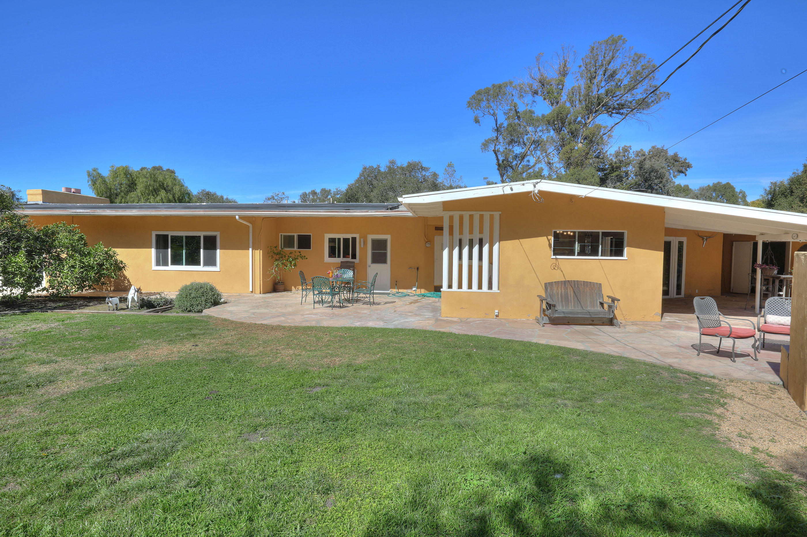 399 Arboleda Road Santa Barbara, CA 93110 - Photo 42 of 53 Back of home