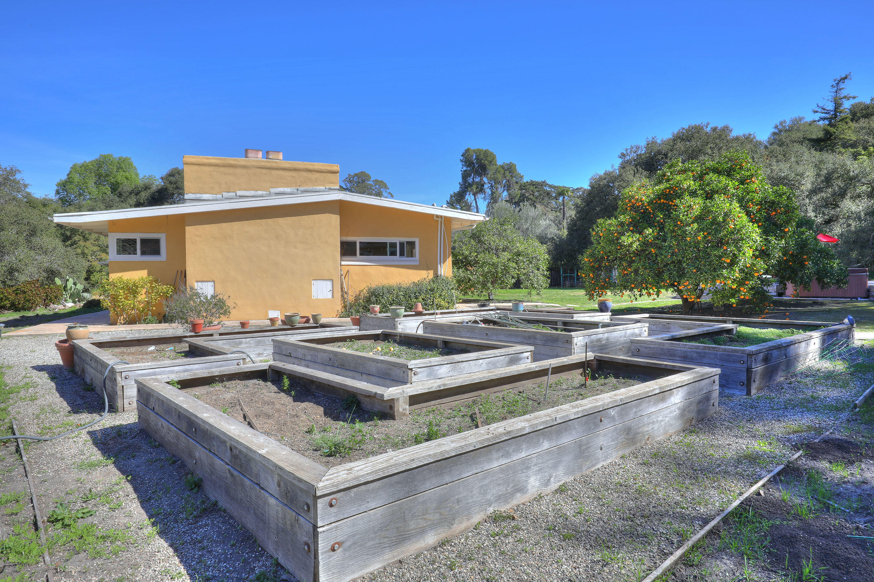 399 Arboleda Road Santa Barbara, CA 93110 - Photo 45 of 53 Raised Garden Beds