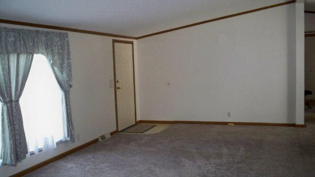 5780 North 50 East Howe, IN 46746 - Photo 3 of 24 Gallery Image 3