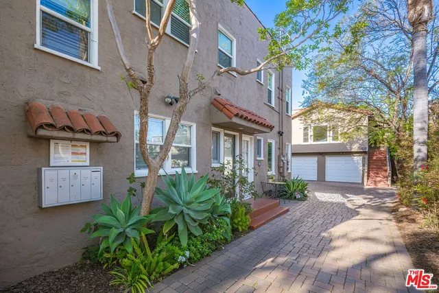 $2,249,000 | 747 1/2 Hayworth Avenue, Los Angeles, CA 90046