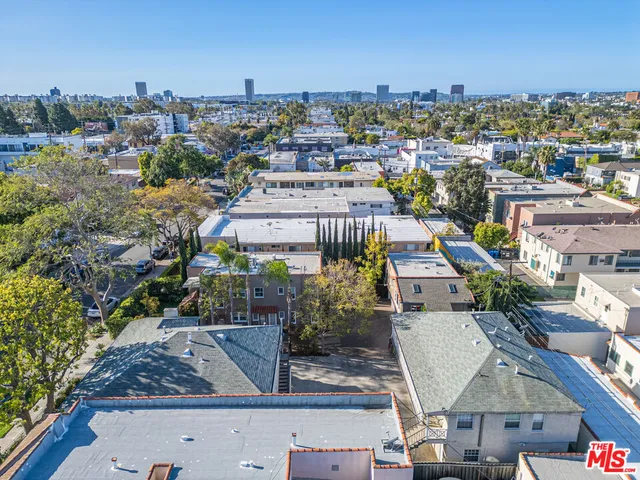 $2,249,000 | 747 1/2 Hayworth Avenue, Los Angeles, CA 90046