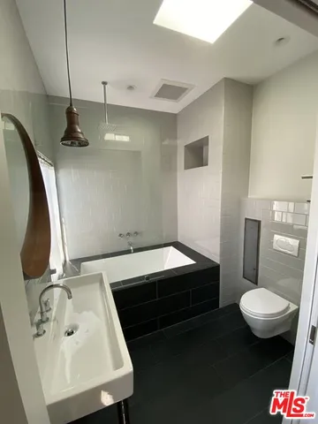 $2,249,000 | 747 1/2 Hayworth Avenue, Los Angeles, CA 90046