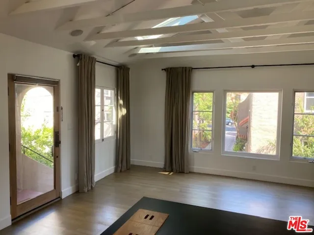$2,249,000 | 747 1/2 Hayworth Avenue, Los Angeles, CA 90046