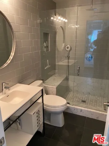 $2,249,000 | 747 1/2 Hayworth Avenue, Los Angeles, CA 90046