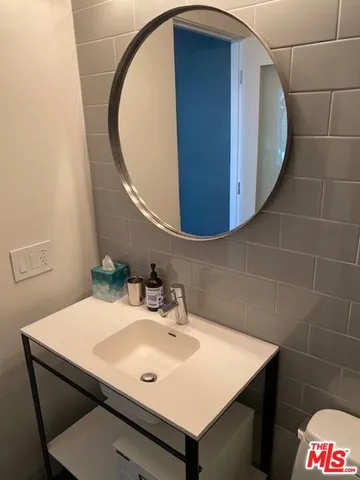 $2,249,000 | 747 1/2 Hayworth Avenue, Los Angeles, CA 90046