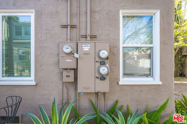 $2,249,000 | 747 1/2 Hayworth Avenue, Los Angeles, CA 90046