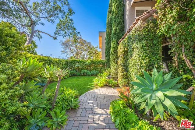 $2,249,000 | 747 1/2 Hayworth Avenue, Los Angeles, CA 90046