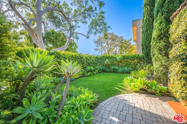 $2,249,000 | 747 1/2 Hayworth Avenue, Los Angeles, CA 90046