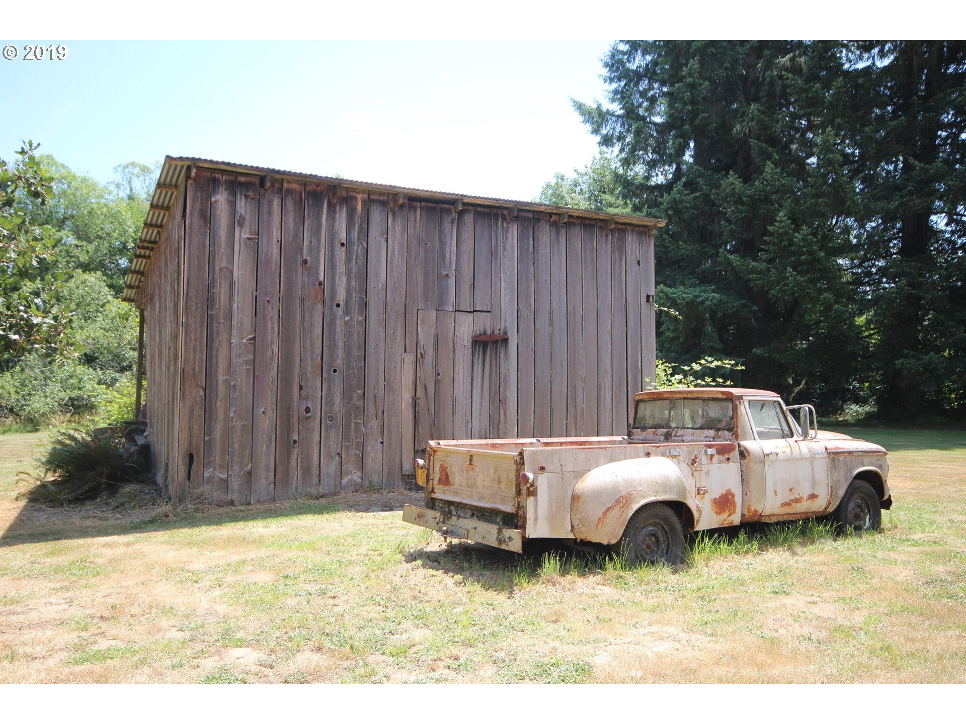 26189 Foster Road Monroe, OR 97456 - Photo 11 of 32 Gallery Image 11