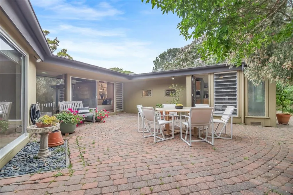 1615 Lugano Lane Del Mar, CA 92014 - Photo 13 of 25 a view of a outdoor space with a patio