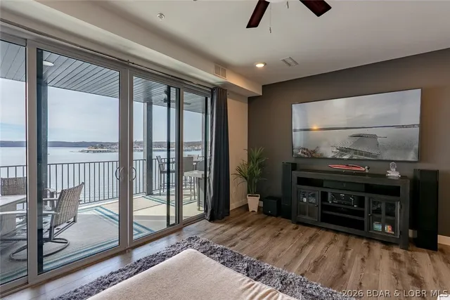 $600,000 | 4910 Worldmark Drive, Unit 2C, Osage Beach, MO 65065
