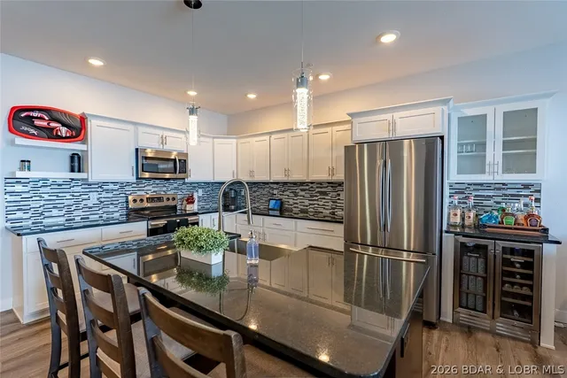 $600,000 | 4910 Worldmark Drive, Unit 2C, Osage Beach, MO 65065