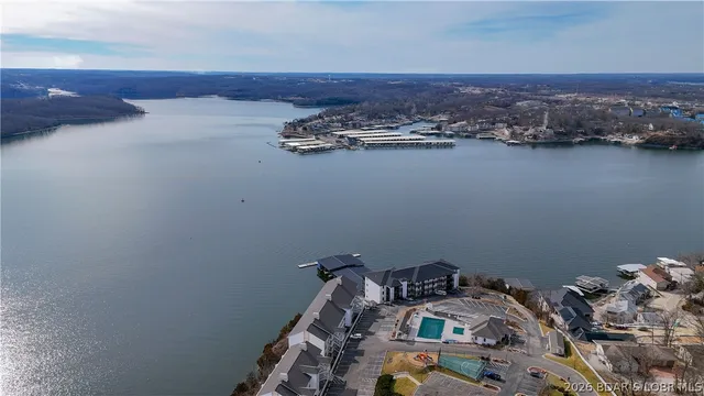 $600,000 | 4910 Worldmark Drive, Unit 2C, Osage Beach, MO 65065