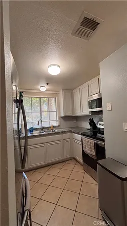 $365,000 | 720 West 4th Street, Unit 114, Long Beach, CA 90802