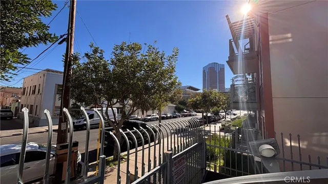 $375,000 | 720 West 4th Street, Unit 114, Long Beach, CA 90802