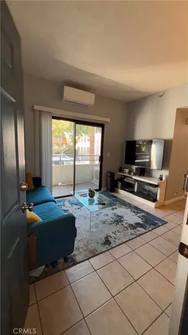 $375,000 | 720 West 4th Street, Unit 114, Long Beach, CA 90802