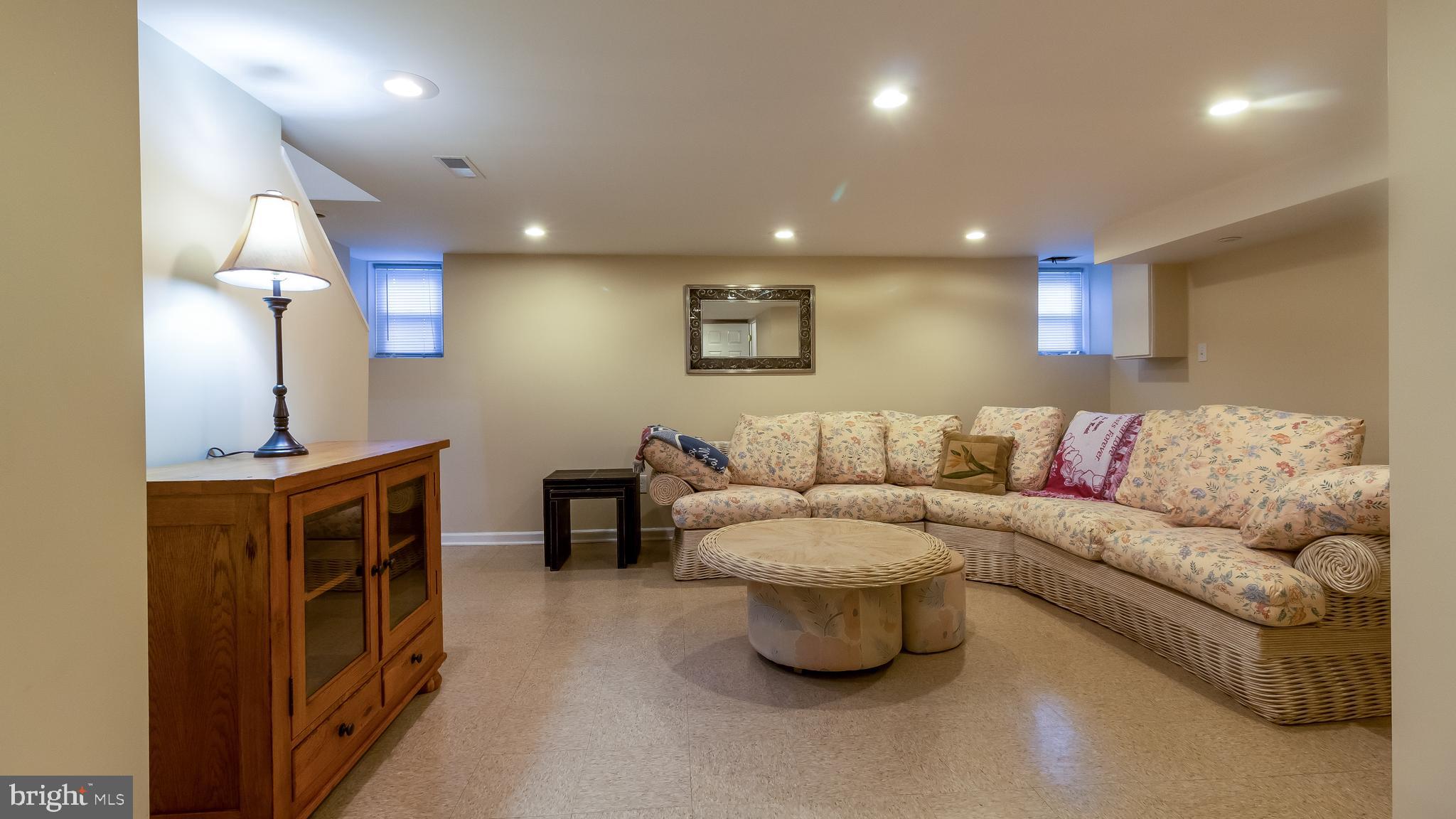 3828 Monterey Road Baltimore, MD 21218 - Photo 30 of 36 Family Room