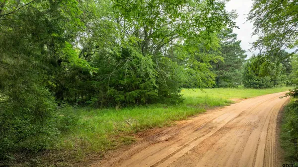 $915,000 | 0 Private Road 6111, Elkhart, TX 75839