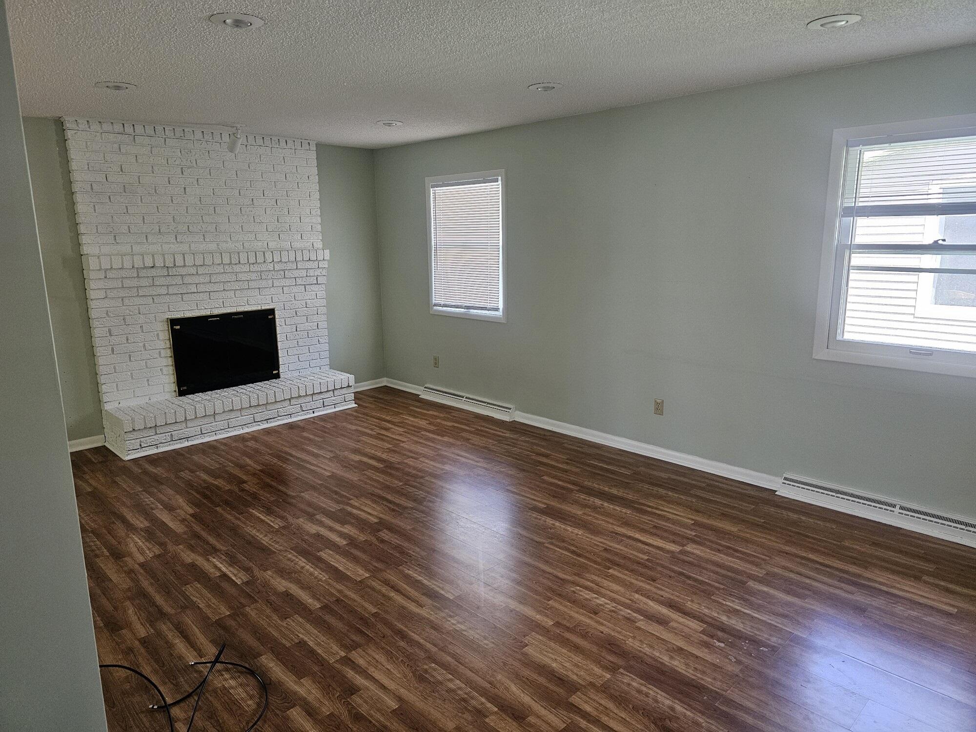 1307 Northampton Road Kalamazoo, MI 49006 - Photo 4 of 7 3