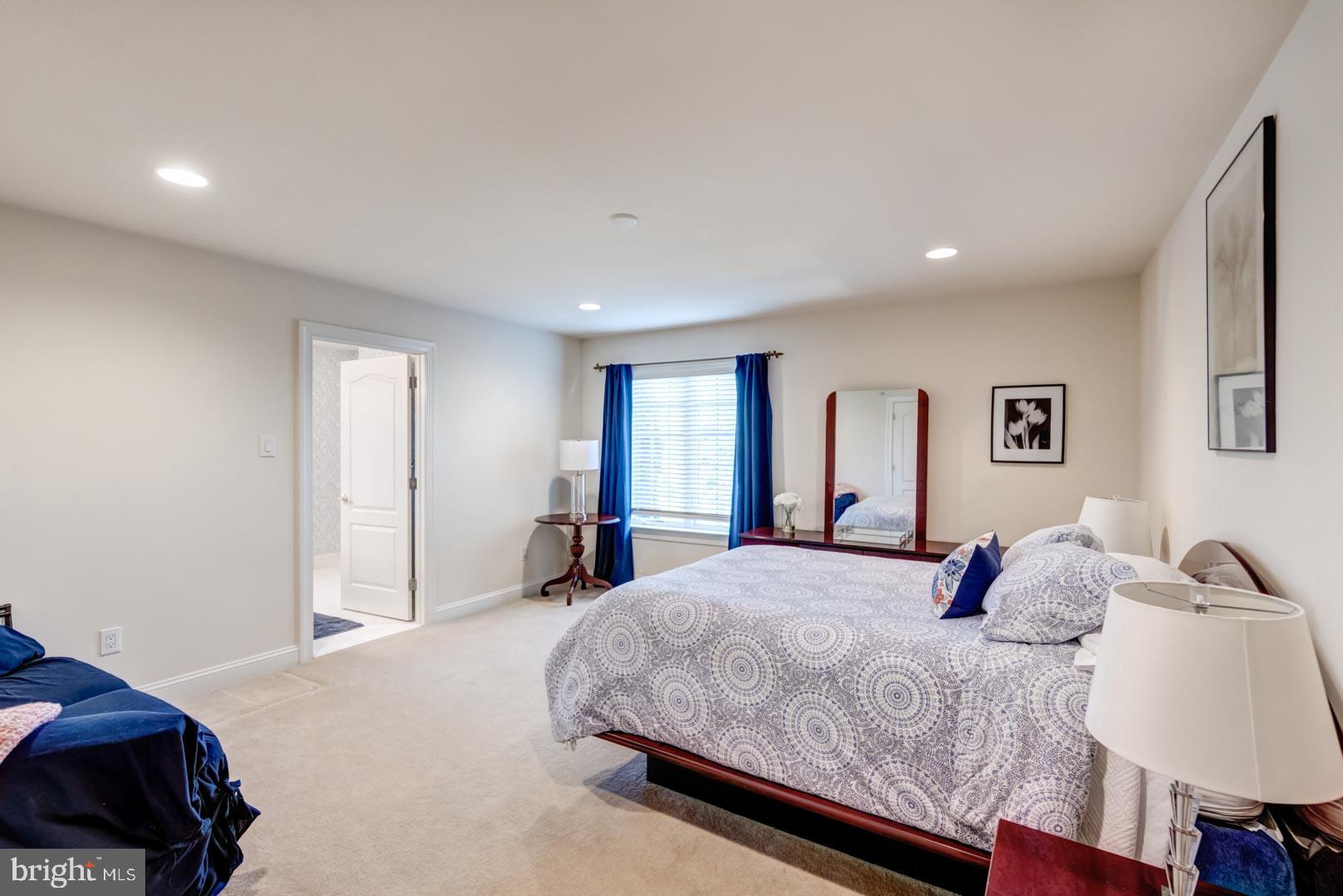 1049 Whitegate Road Wayne, PA 19087 - Photo 32 of 52