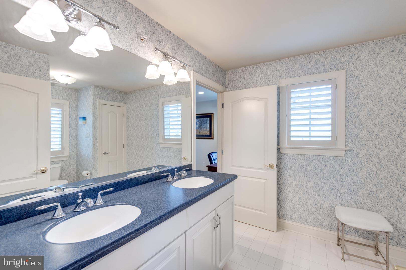 1049 Whitegate Road Wayne, PA 19087 - Photo 33 of 52