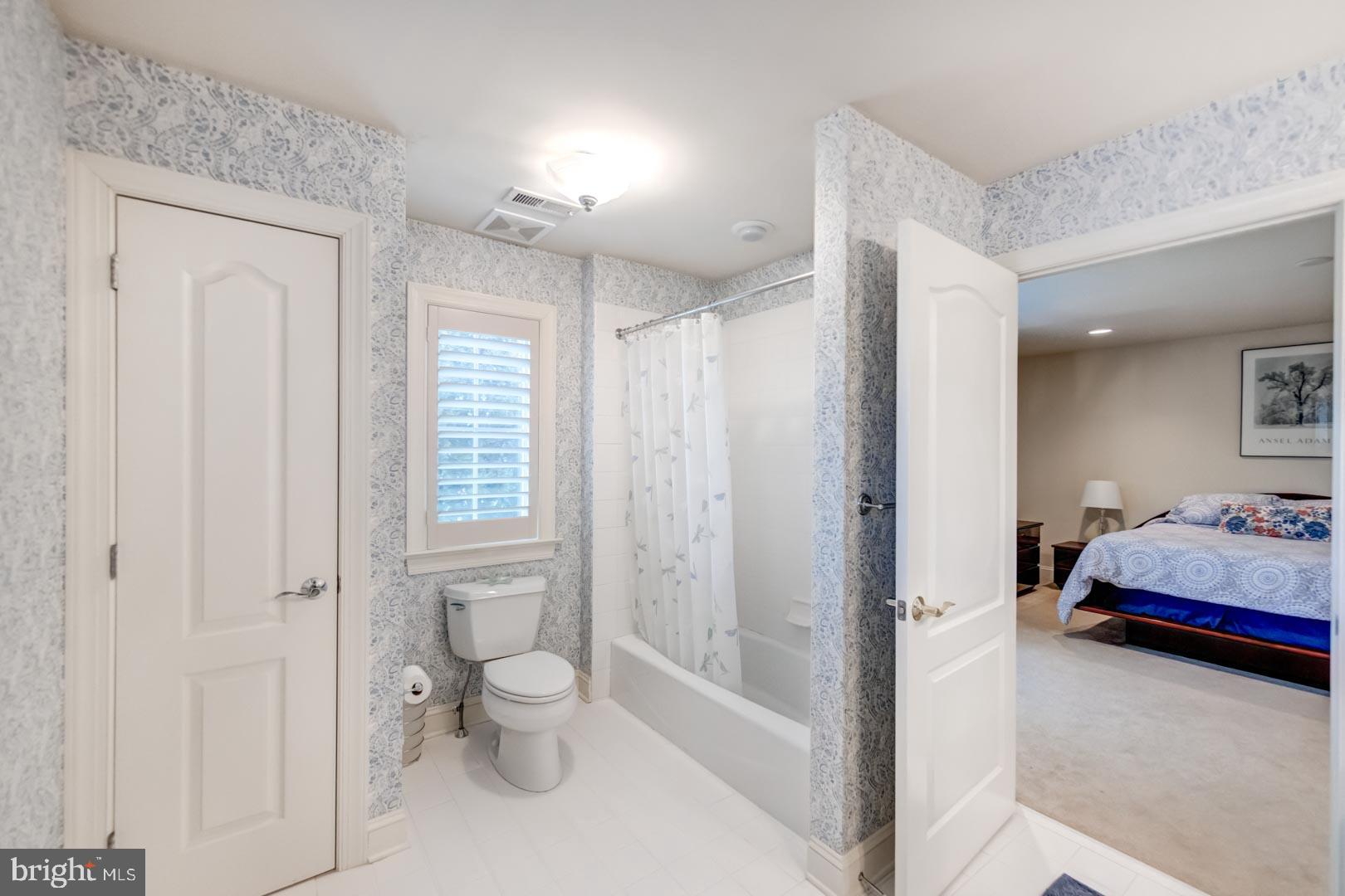 1049 Whitegate Road Wayne, PA 19087 - Photo 34 of 52