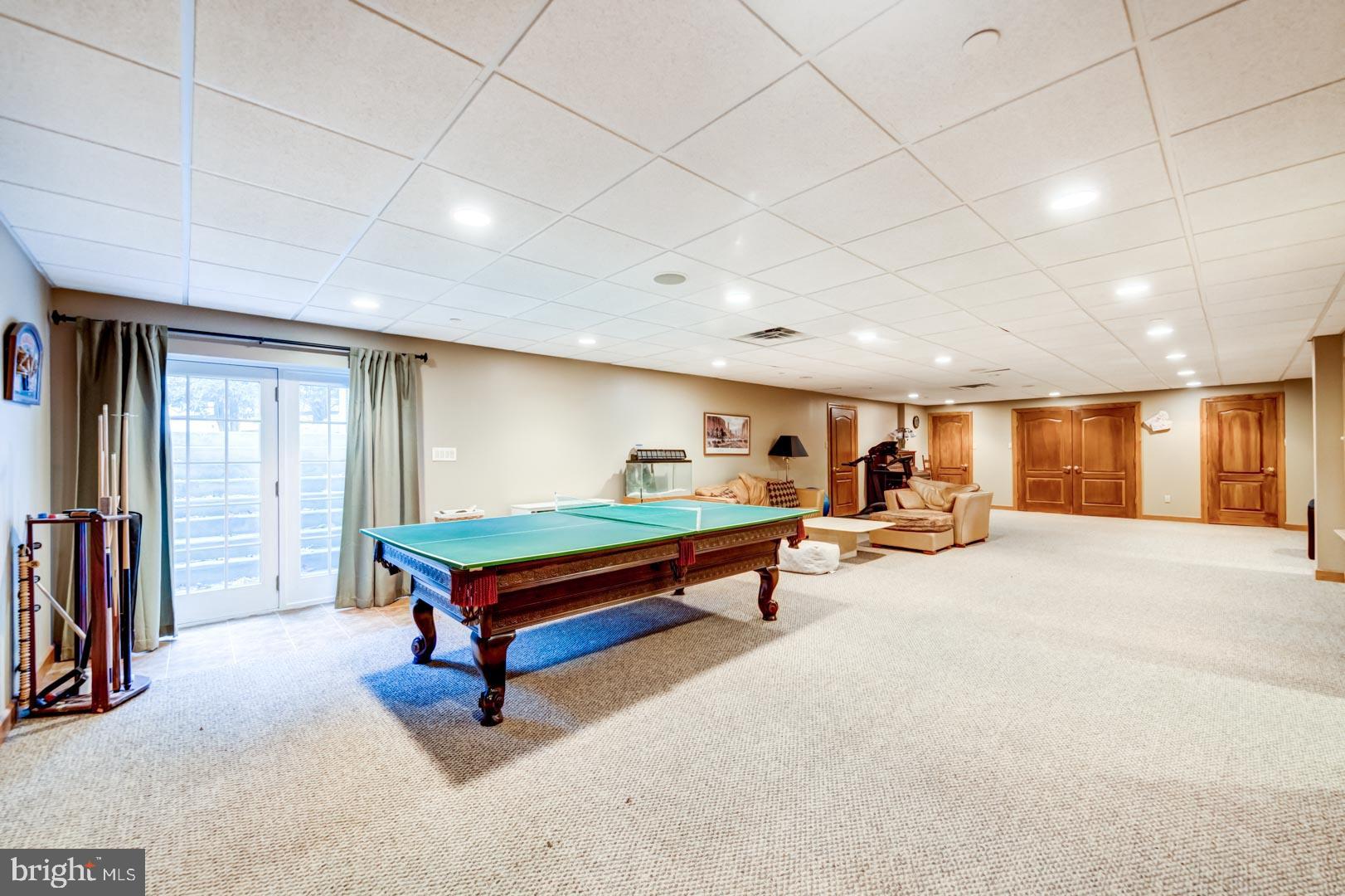 1049 Whitegate Road Wayne, PA 19087 - Photo 37 of 52