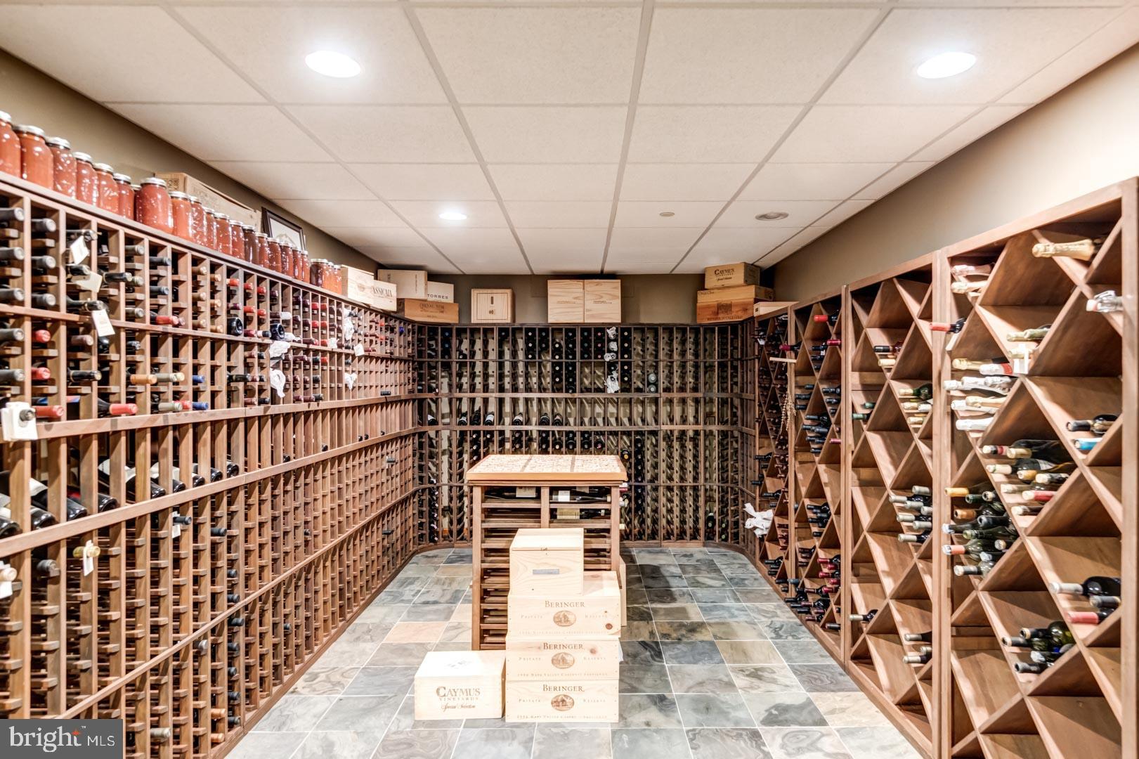 1049 Whitegate Road Wayne, PA 19087 - Photo 38 of 52