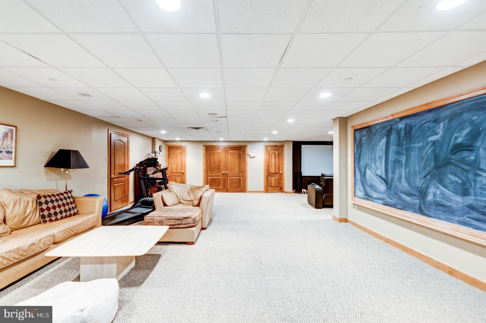 1049 Whitegate Road Wayne, PA 19087 - Photo 39 of 52