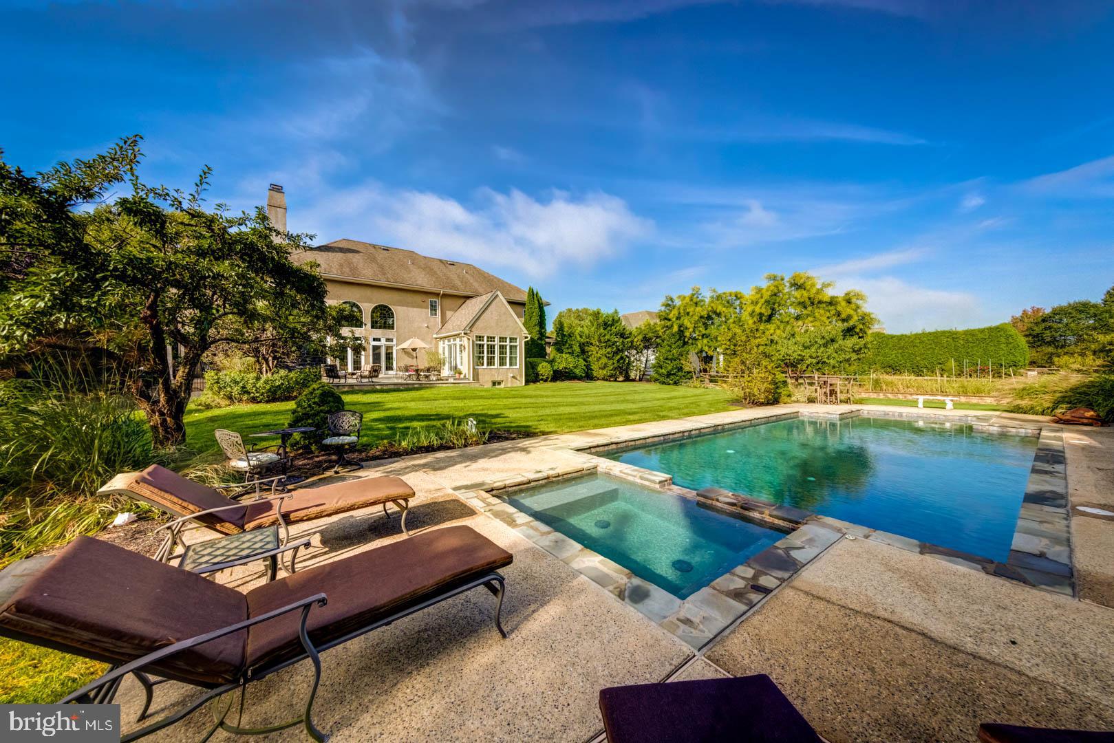 1049 Whitegate Road Wayne, PA 19087 - Photo 46 of 52