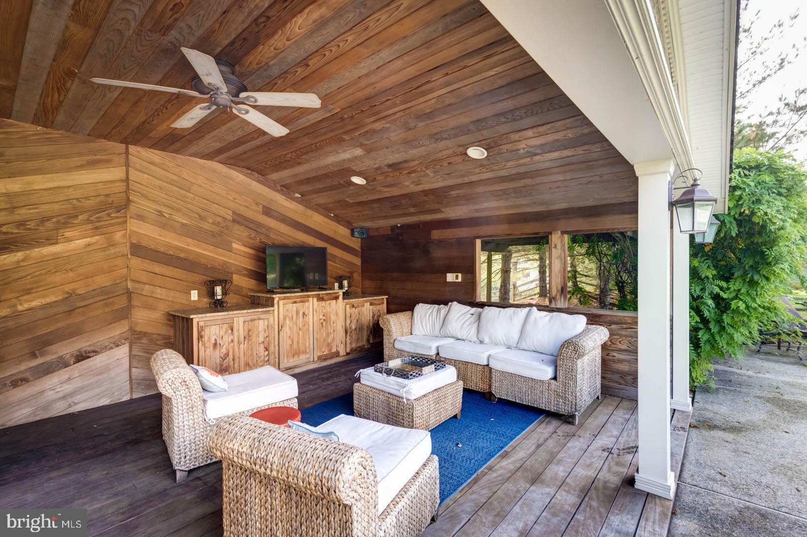 1049 Whitegate Road Wayne, PA 19087 - Photo 48 of 52