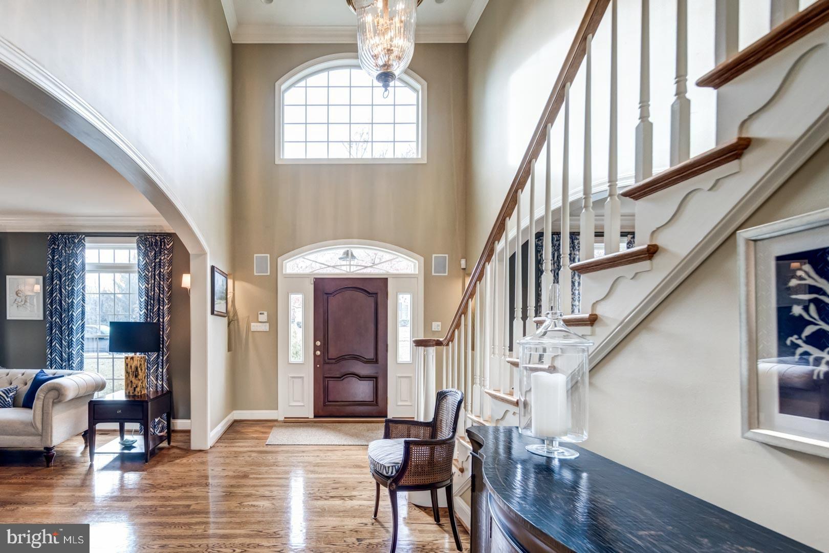 1049 Whitegate Road Wayne, PA 19087 - Photo 5 of 52