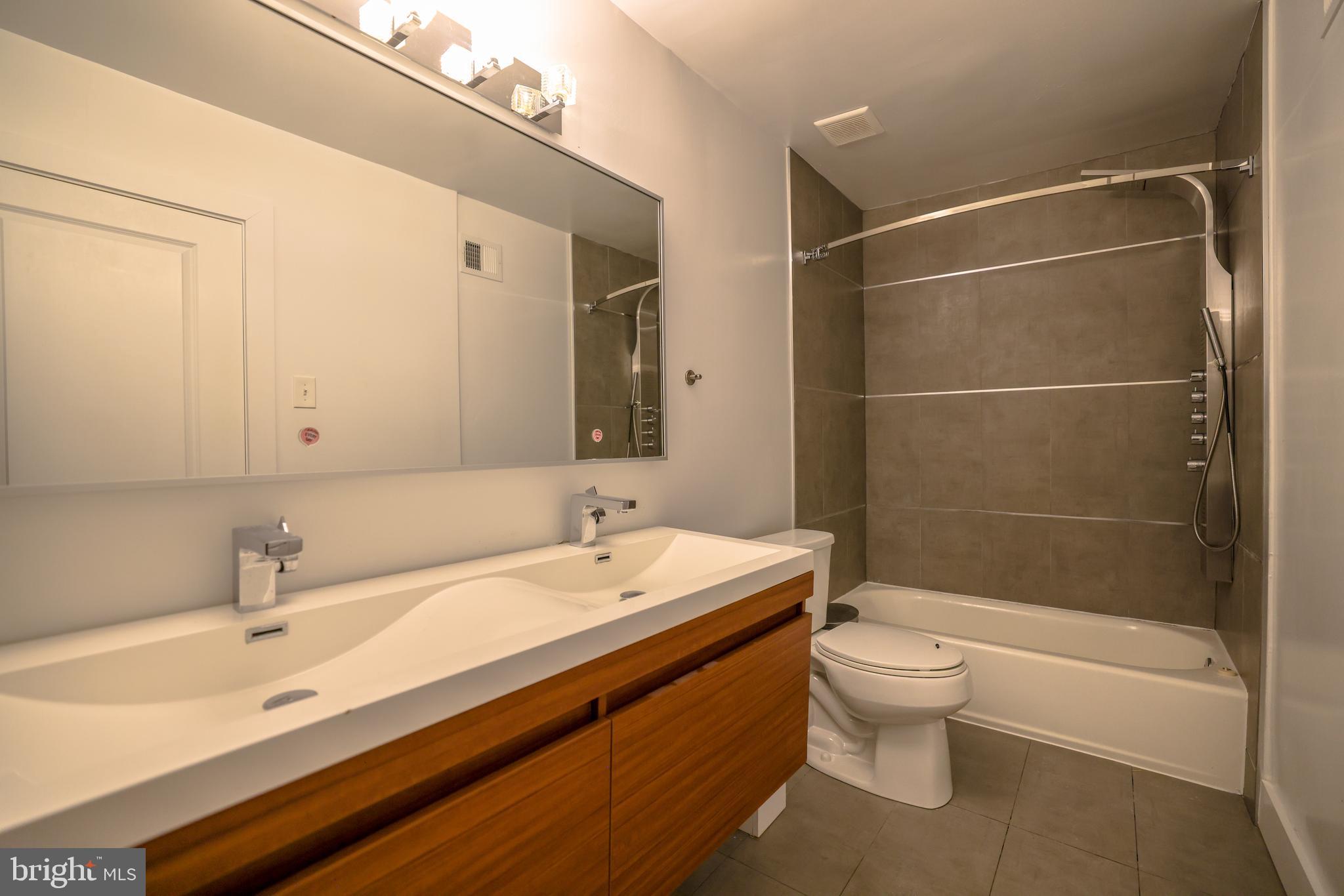 11811 Academy Road, Unit E3 Philadelphia, PA 19154 - Photo 24 of 49