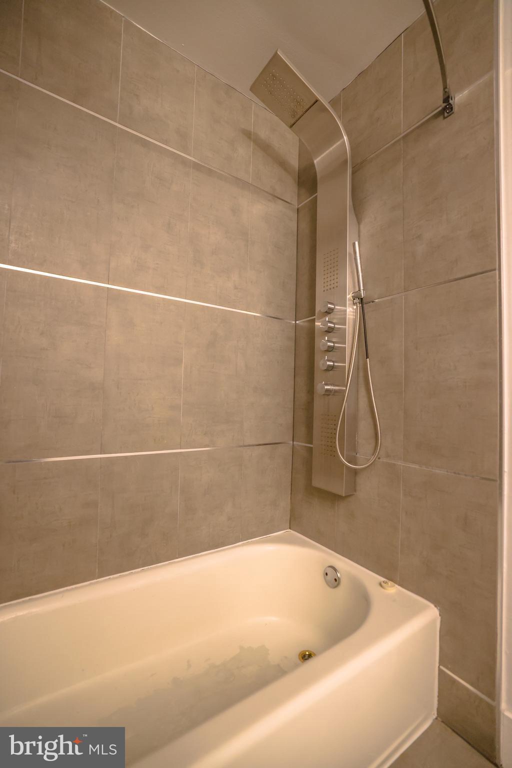 11811 Academy Road, Unit E3 Philadelphia, PA 19154 - Photo 25 of 49