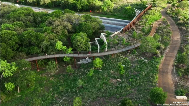 $1,325 | 13130 Blanco Road, Unit 301, San Antonio, TX 78216