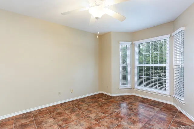 $1,325 | 13130 Blanco Road, Unit 301, San Antonio, TX 78216