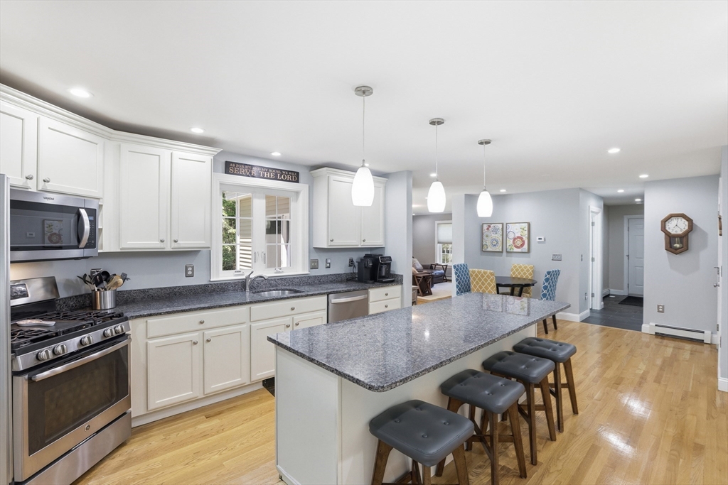 54 Pope Road Acton, MA 01720 - Photo 7 of 42