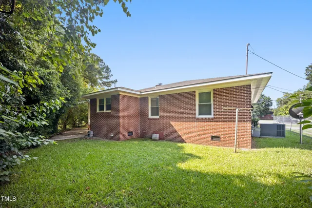 $215,000 | 1003 Academy Street East, Wilson, NC 27893