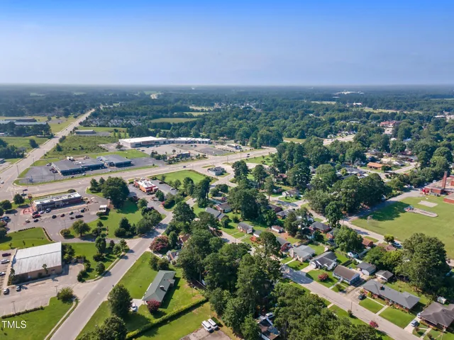 $215,000 | 1003 Academy Street East, Wilson, NC 27893