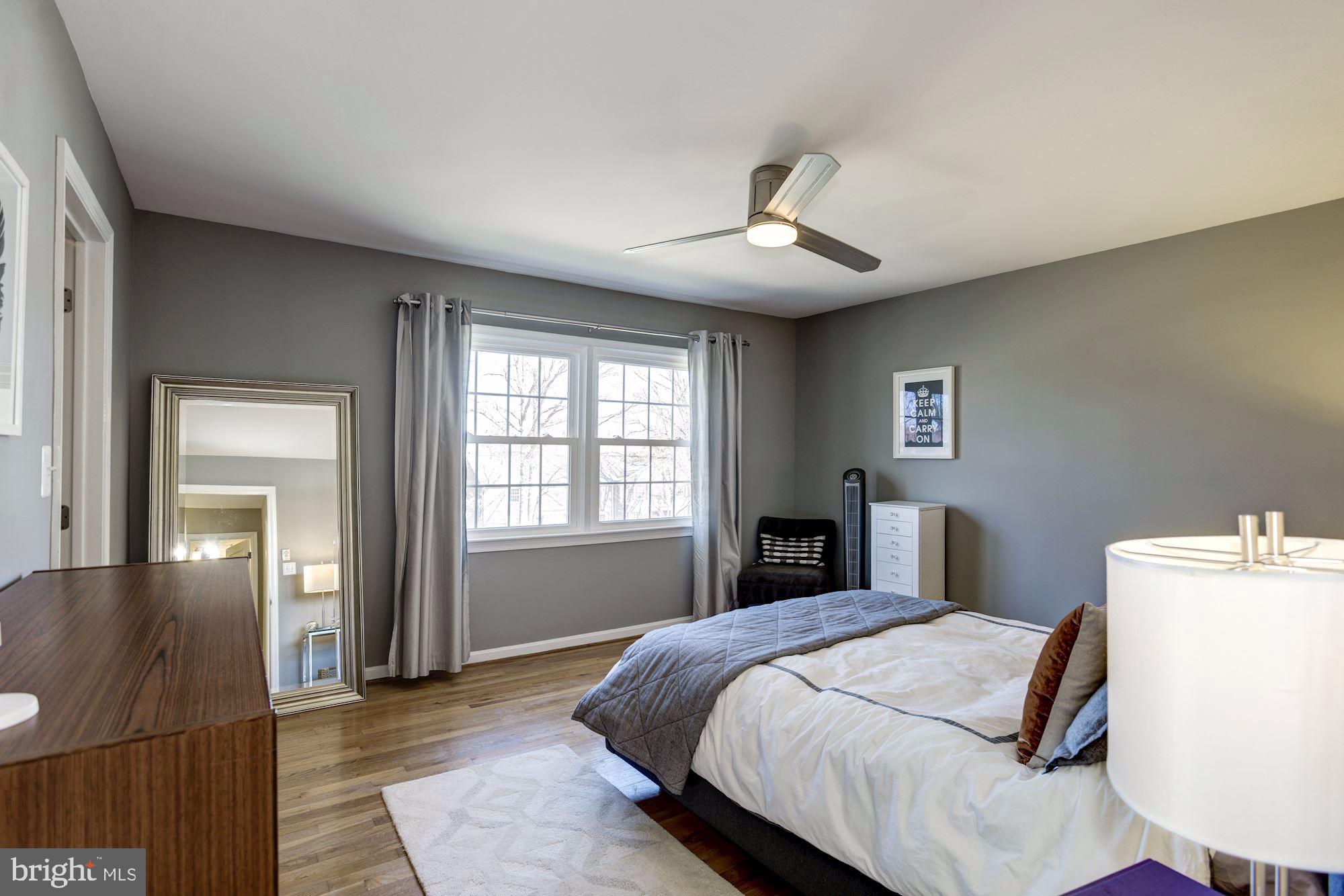 8401 Forrester Boulevard Springfield, VA 22152 - Photo 22 of 58 Master suite