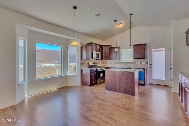 $289,950 | 14345 Tobe Davis, Horizon City, TX 79928