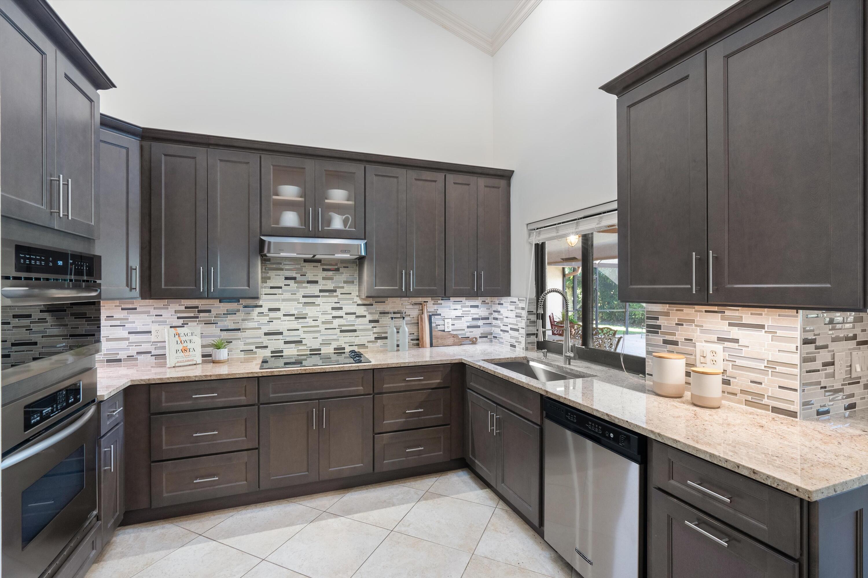 4761 Northwest 28th Avenue Boca Raton, FL 33434 - Photo 10 of 48 Kitchen
